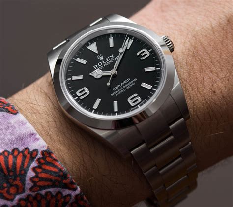 rolex explorer 214270 39mm review.